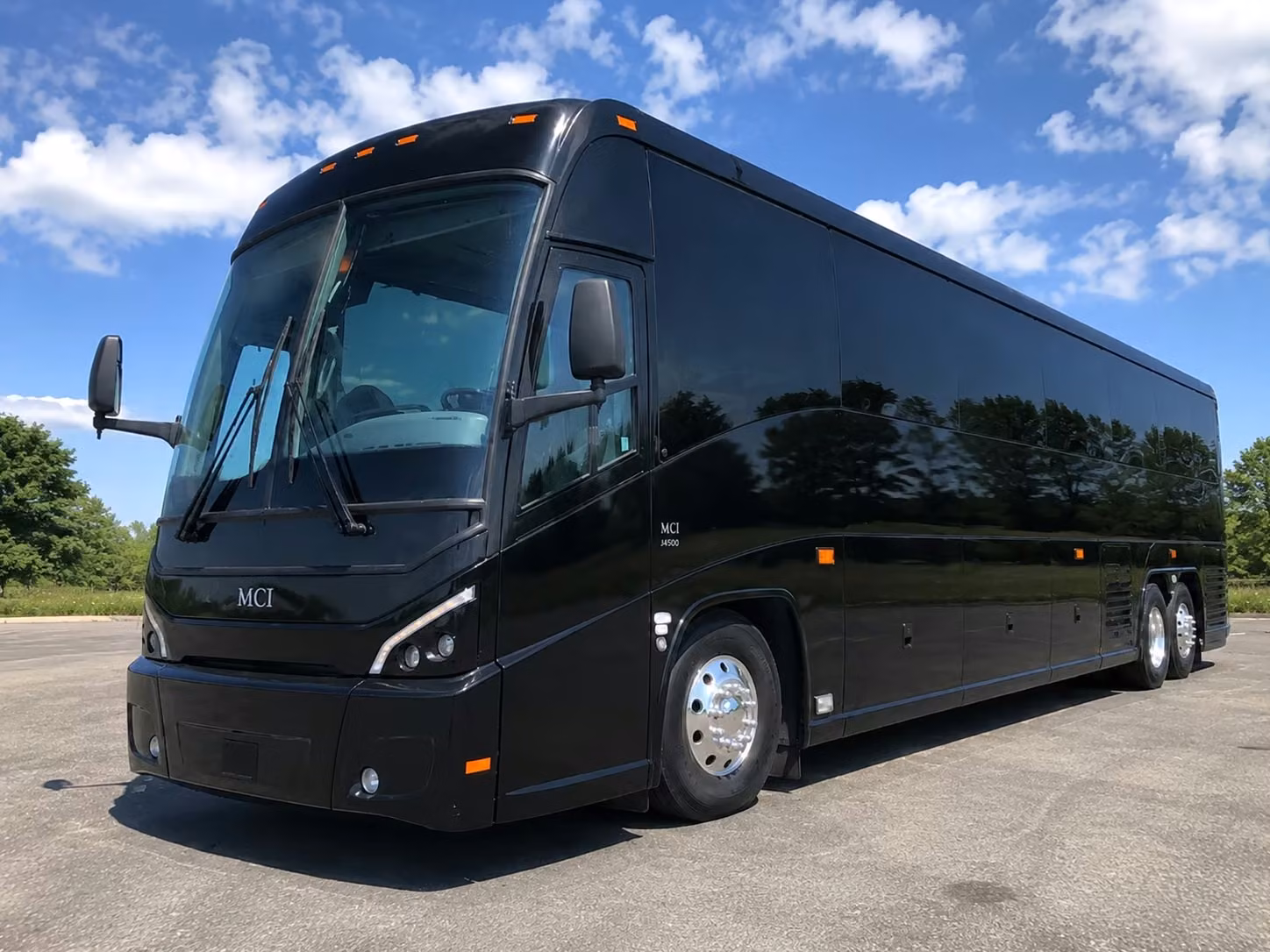 charter buses from reading are perfect for multi day group trips and overnight excursions