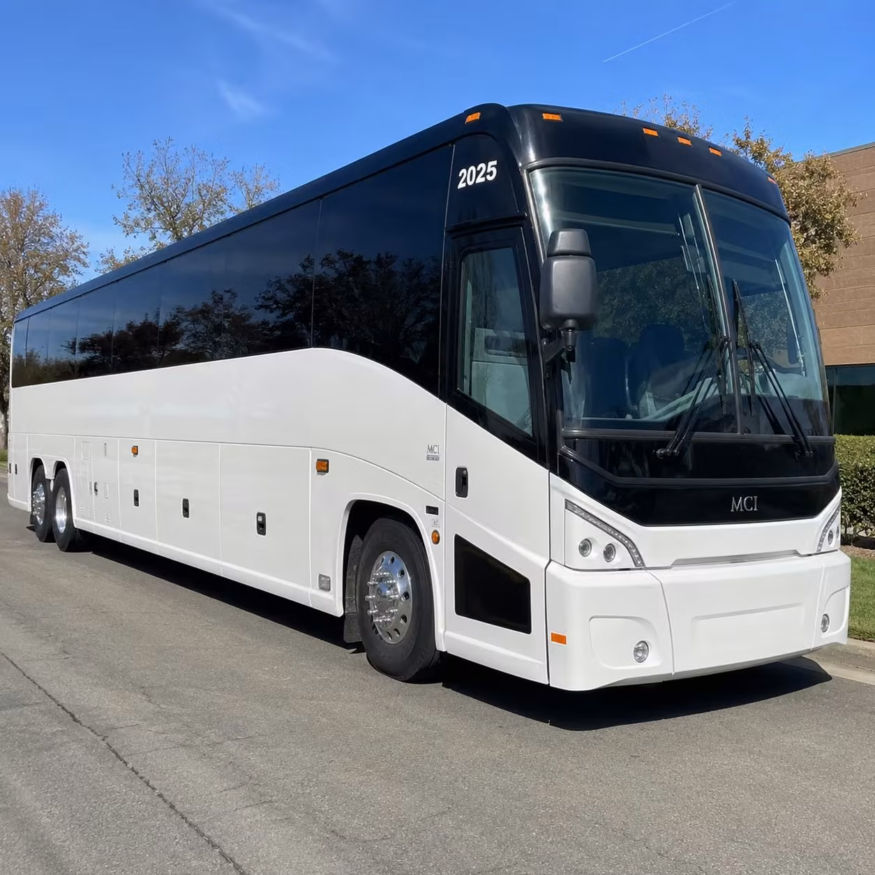 corporate event bus rentals in reading for conferences retreats and client entertainment