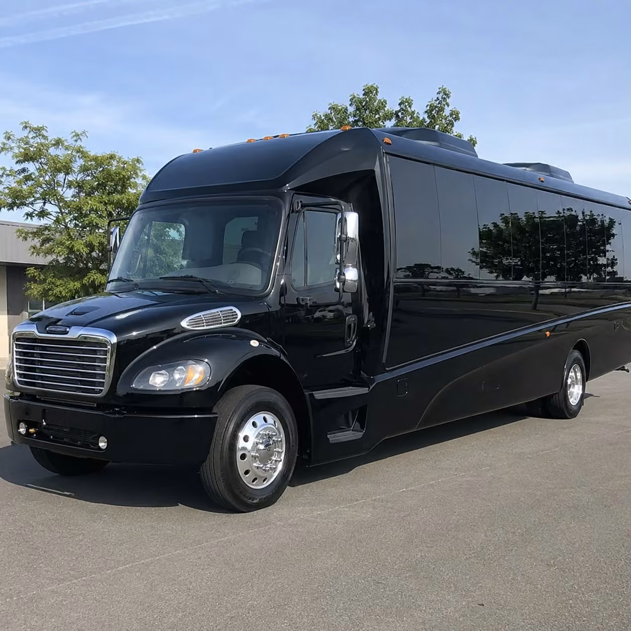 reading 30 passenger minibus rental